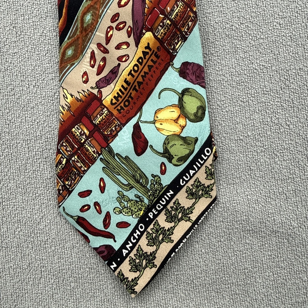 Nicole Miller Vintage Novelty 1990 Hand Sewn Silk Chili Enthusiast Neck Tie.